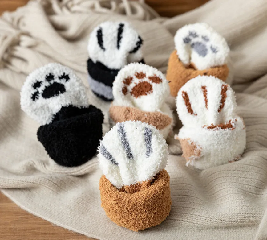 Kawaii Fluffy Room Socks - Cat Paws Black je