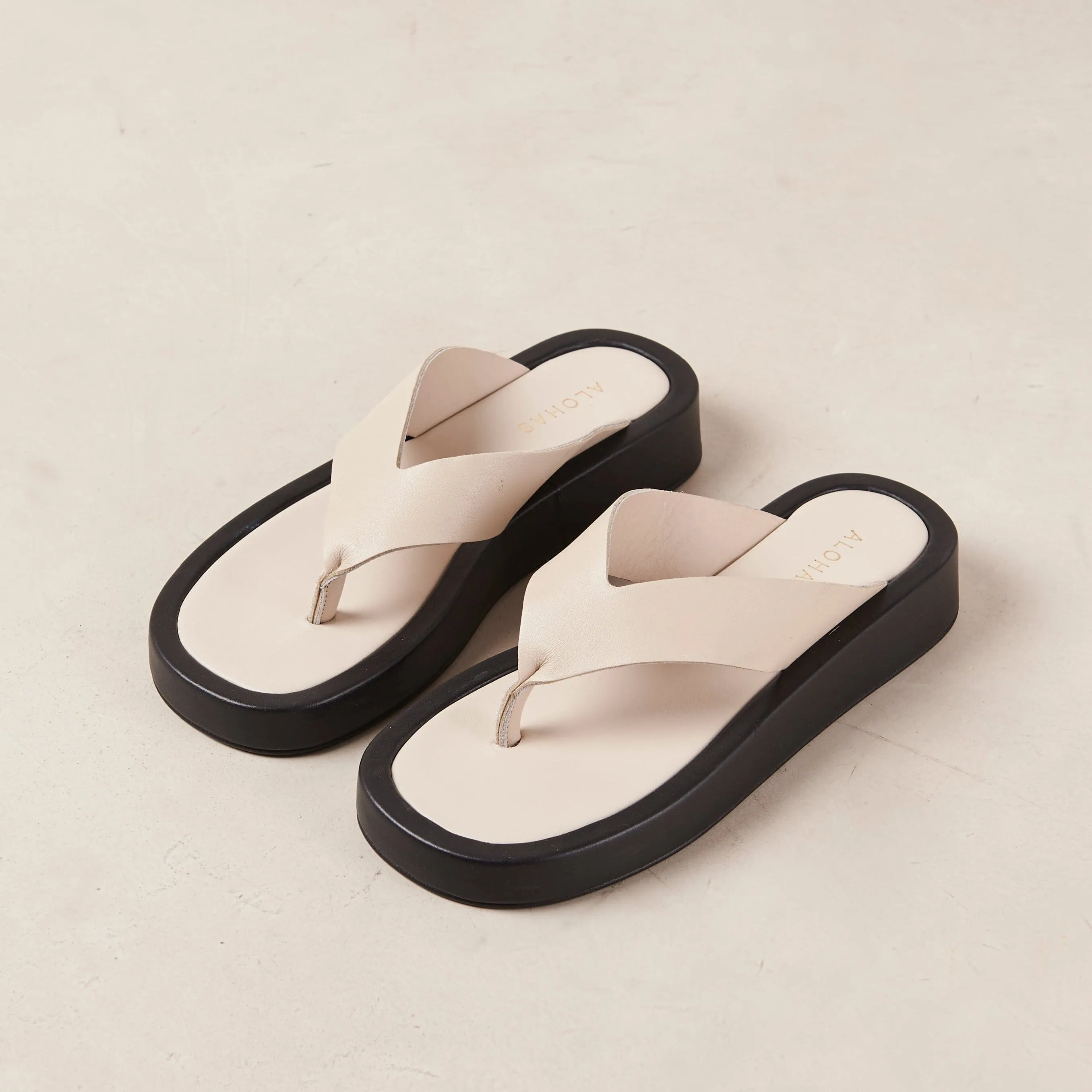 Overcast Cream Leather Sandals