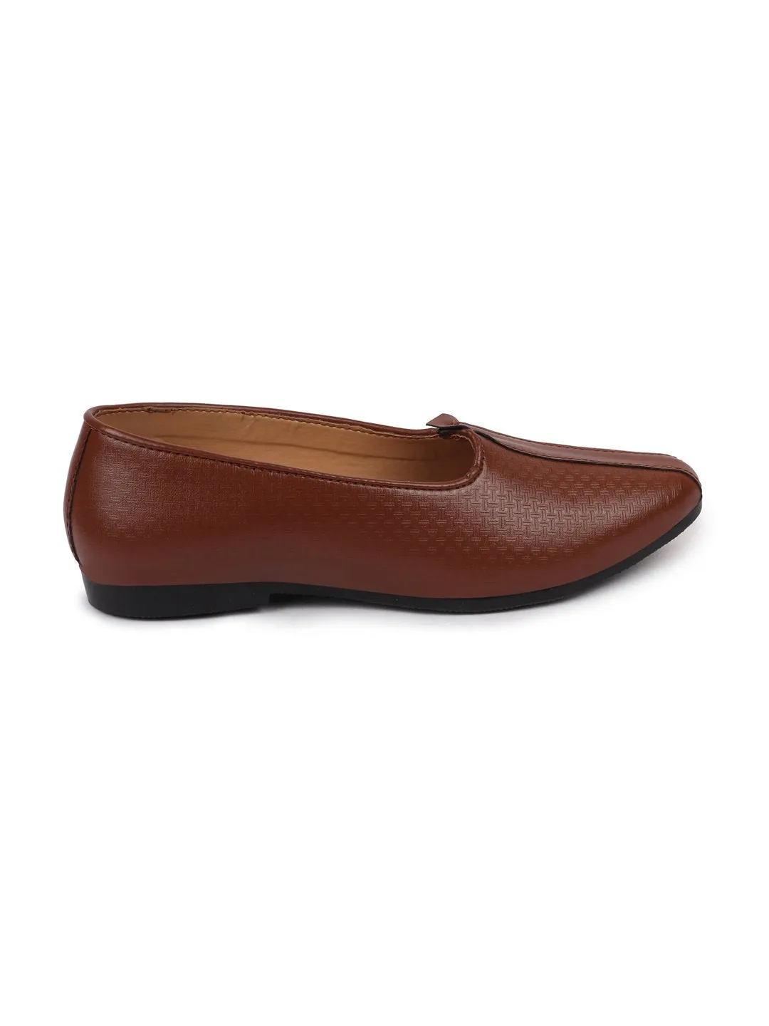 Men Ethnic Tan Slip On Juttis and Mojaris