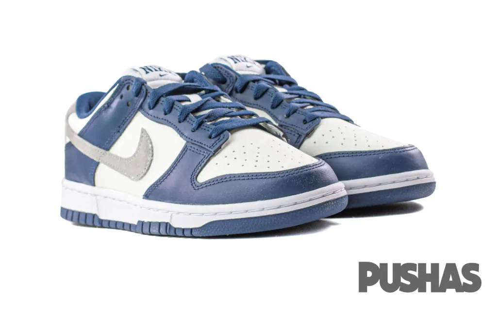 Dunk Low 'Summit White Midnight Navy' (2023)