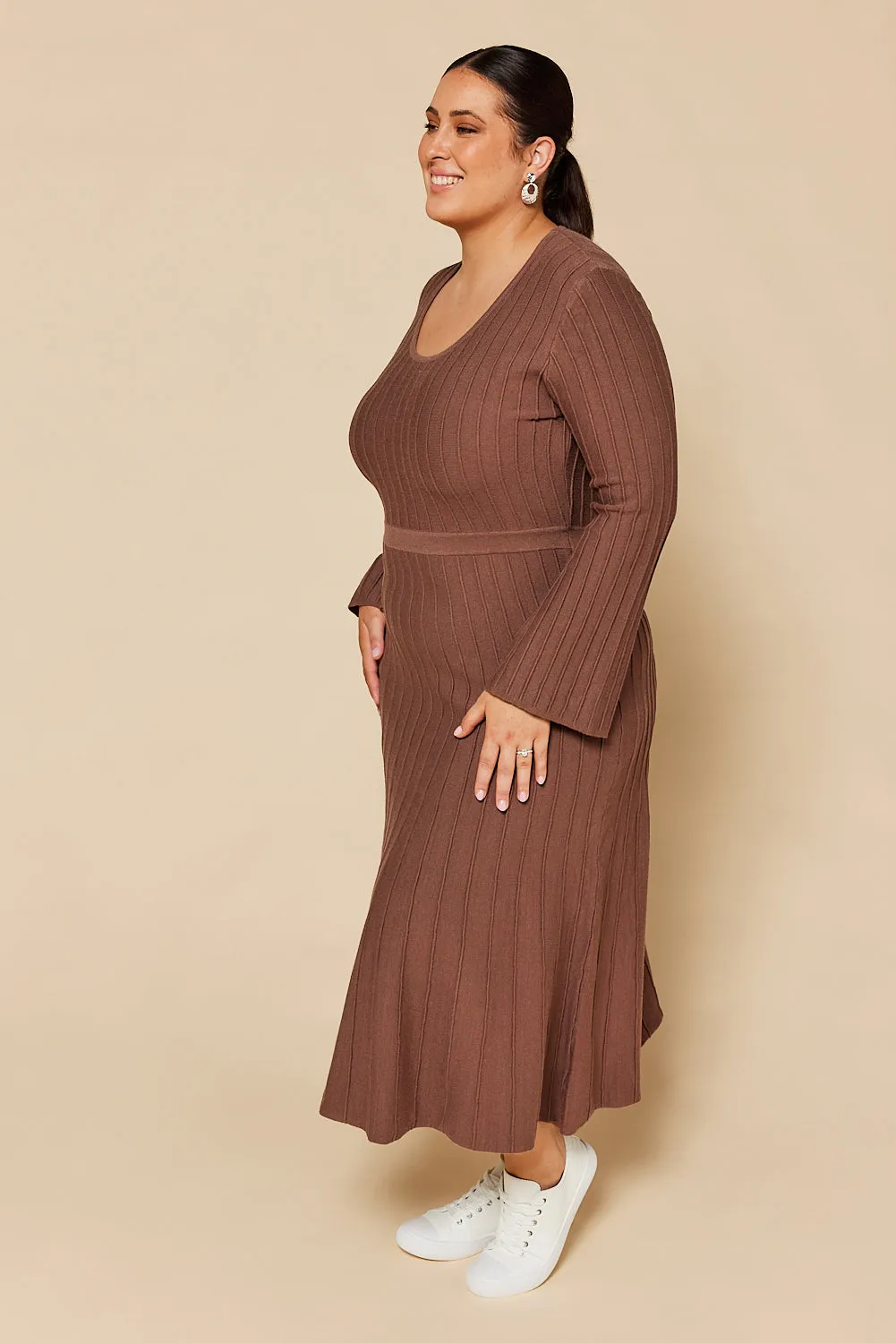 Waisted Knitted Dress in Cacao